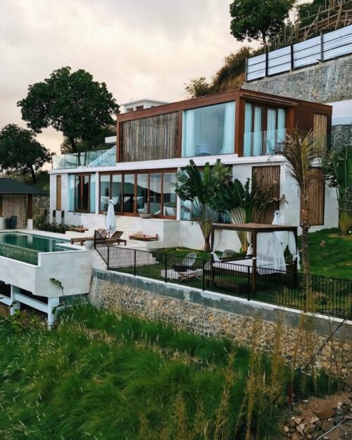 Services-17 Services-17